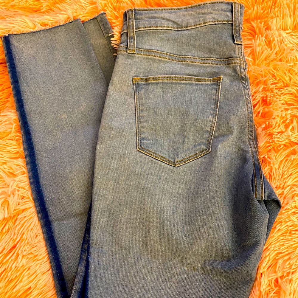Universal Thread Jeans